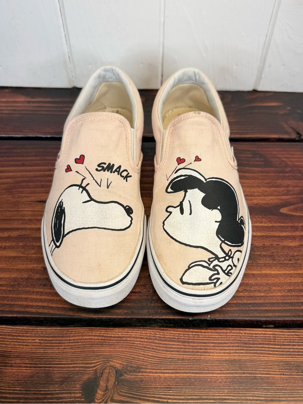 Vans x Peanuts Snoopy & Lucy Classic Slip-On Sneakers – Women’s 9.5 / Men’s 8